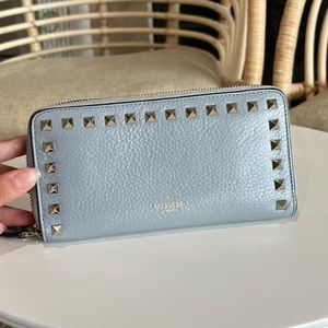 Valentino Rockstud Zippy Wallet Soft Blue EUC